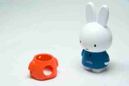 VEDIA Miffy – idealny prezent dla dziecka VEDIA S.A. prezentuje pierwszy na polskim rynku niezwykły odtwarzacz Miffy – urządzenie w formie króliczka, bohaterki książek dla dzieci. VEDIA Miffy to niezwykła stylistyka oraz idealne brzmienie i wykonanie każdego...
