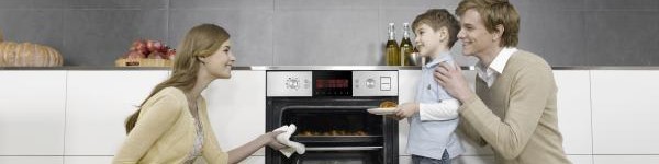 Jeden piekarnik, podział na dwie komory, różne temperatury i czas pieczenia – czyli innowacyjna technologia Twin Convection™. Teraz została wzbogacona o dodatkową funkcję – gotowanie parowe. Tak powstał piekarnik Samsung...